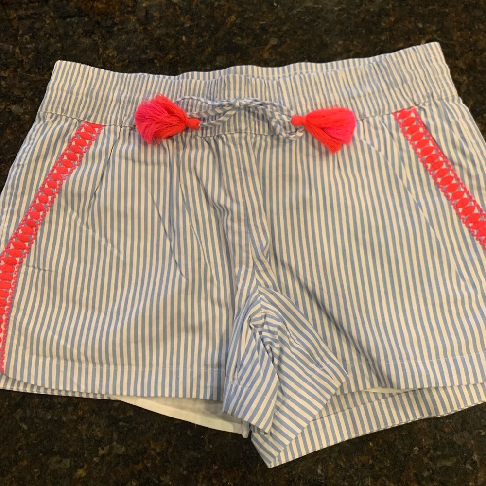 Vineyard vines shorts with tassel